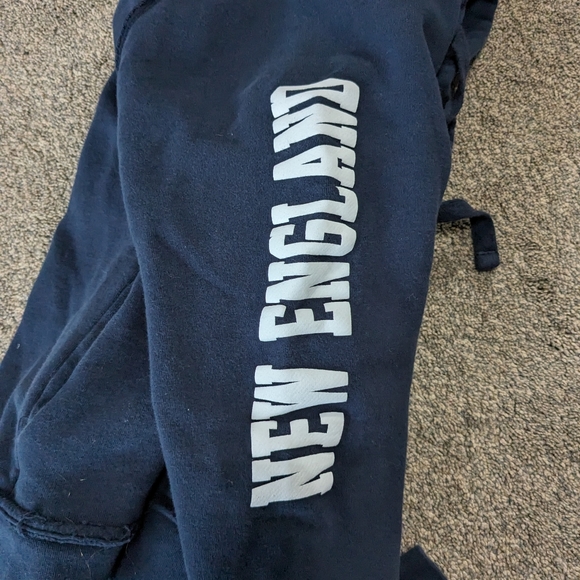 New England Patriots Hoodie - NFL Team Apparel - Picture 6 of 9